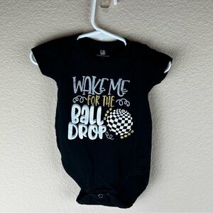 3/$10 NYE Baby outfit One Piece, Leggings & Headband Sz 3 months